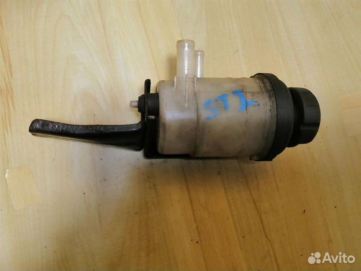 Бачок гидроусилителя Kia Sorento 2009-2012