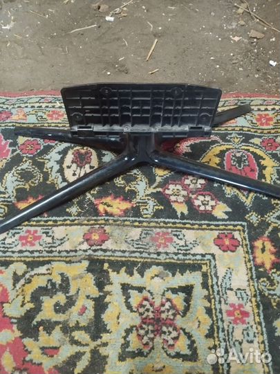 Подставка под телевизор