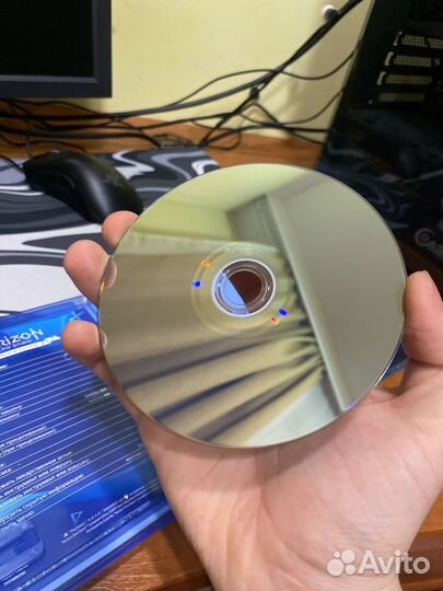 Диск с игрой horizon zero dawn