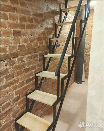 Лестницы складные-откидные пристенные