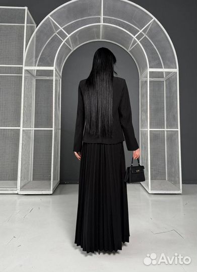 Костюм женский с юбкой dior