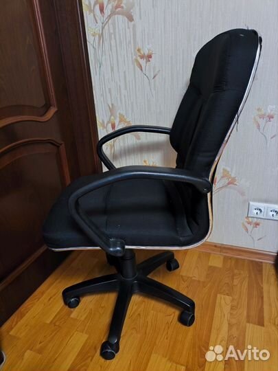 Компьютерное кресло