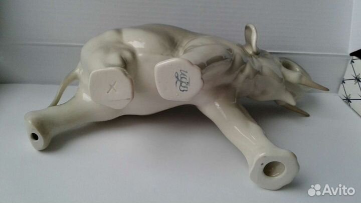 Скульптура ифз Слон