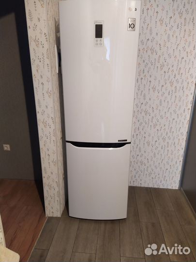 Холодильник LG