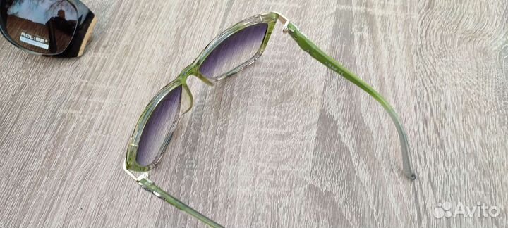 Солнцезащитные очки женские брендовые