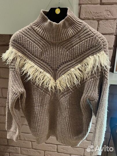 Свитер с перьями t-skirt