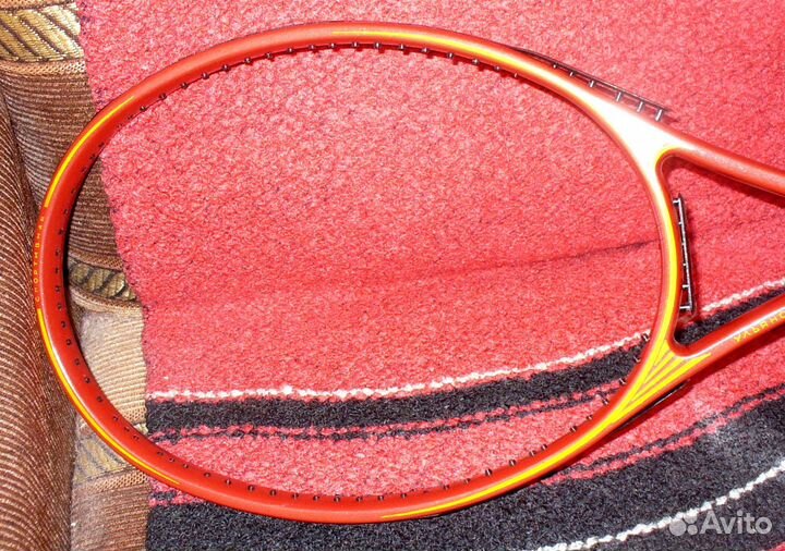 Новая теннисная углестеклопластиковая ракетка