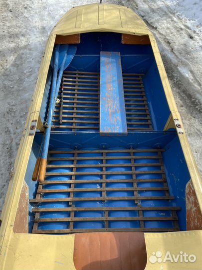 Лодка Романтика