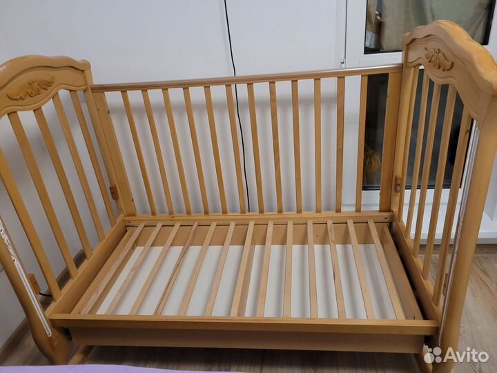 Детская кроватка Гандылян