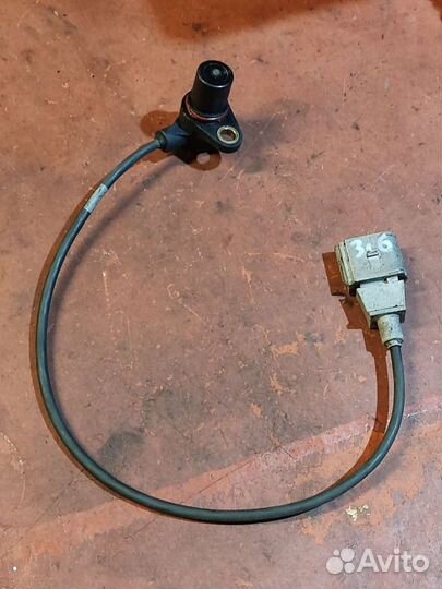 Датчик коленвала VW Туарег Ауди Q7 3.2 3.6 бензин