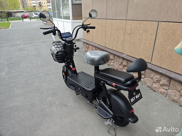 Скутер с педалями электрический 500W