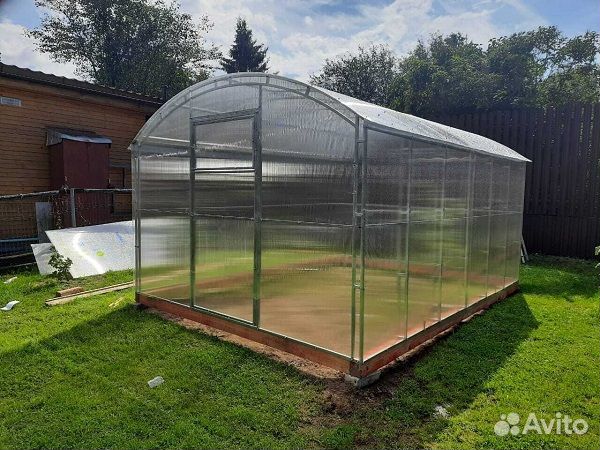 Теплица из поликарбоната