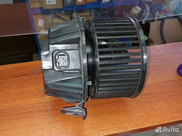 Вентилятор печки 6001547487 рено логан