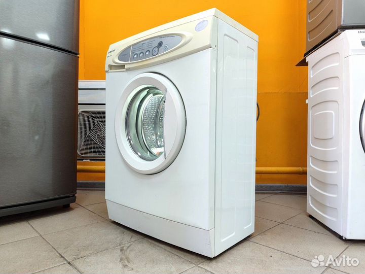 Стиральная машина узкая бу Samsung. На гарантии