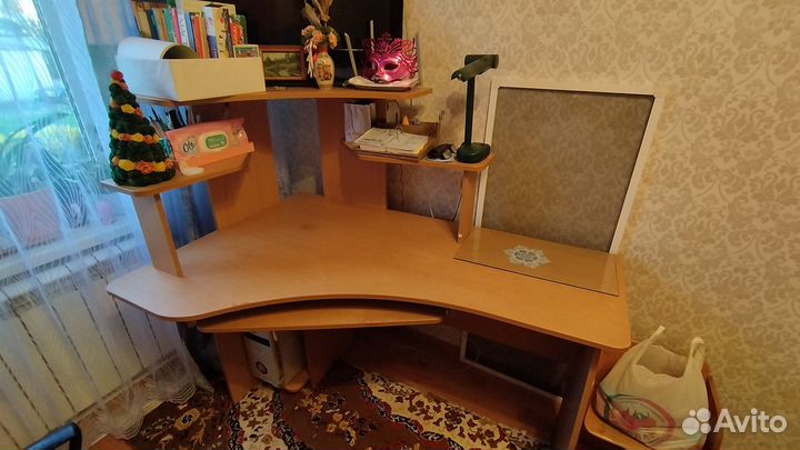 Компьютерный стол