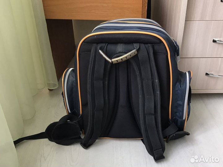 Рюкзак школьный для мальчика ортопедический