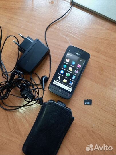 Nokia c5-03 в родном корпусе