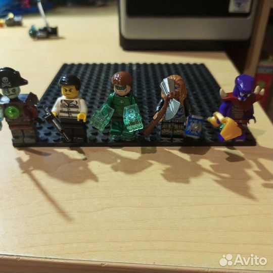 Lego минифигурки