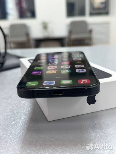 iPhone 15 Pro, 128 ГБ