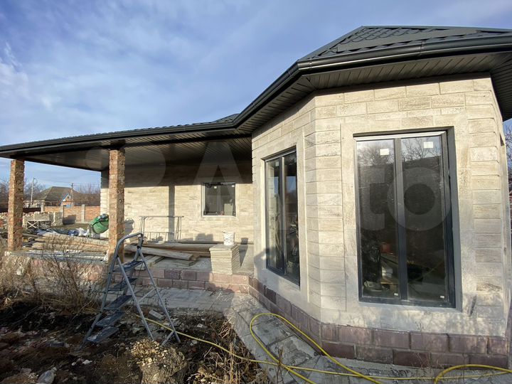 Дом 185 м² на участке 6 сот.