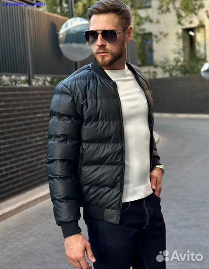 Мужской бомбер Armani: идеален для всех