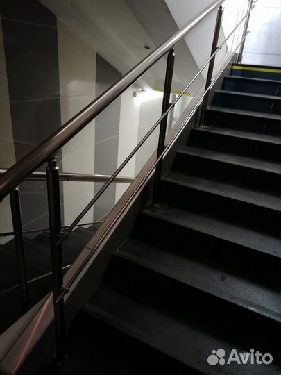 Поручни для лестниц