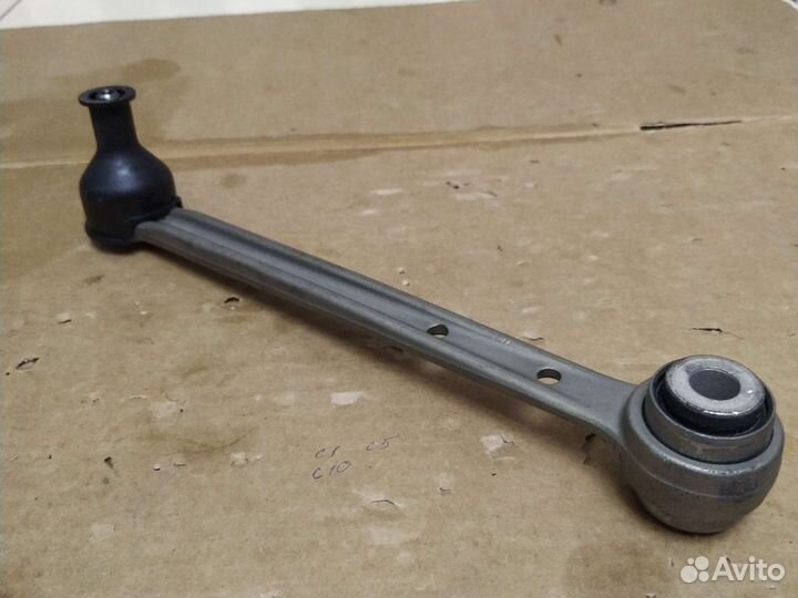 Рычаг задней подвески сход-развальный