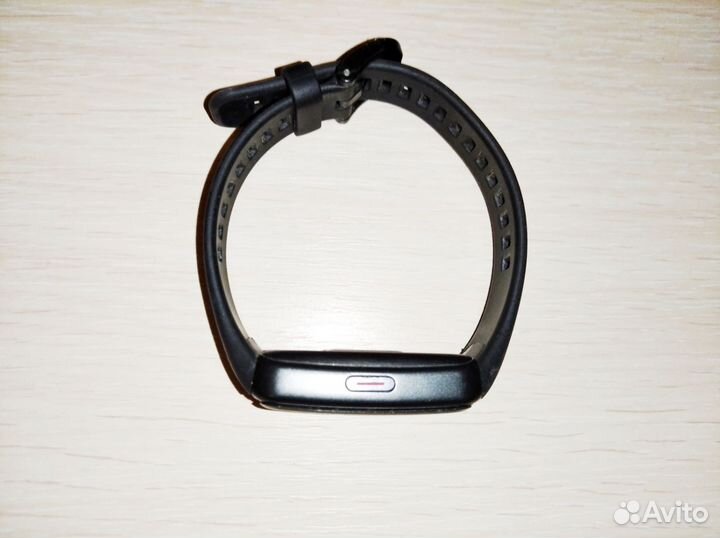 Смарт часы Huawei band 6