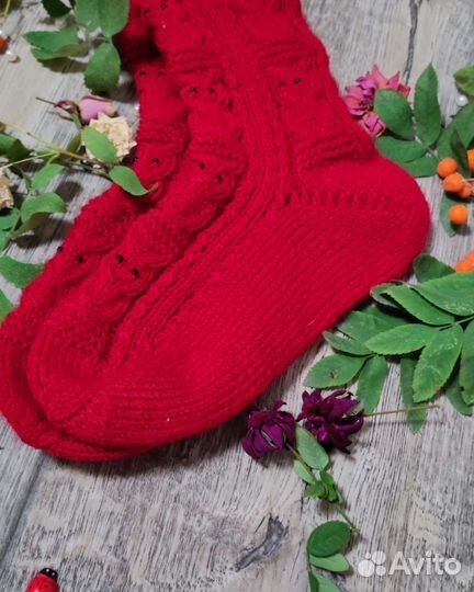 Вязаные женские носки.Ручная работа