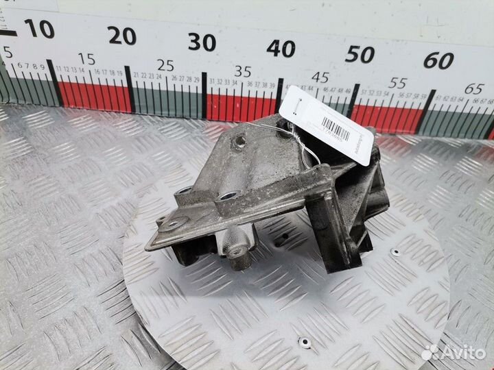 Кронштейн двигателя Ford Fusion 2002