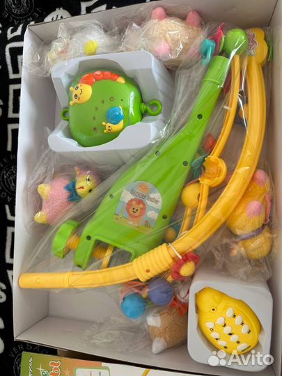 Музыкальная карусель на кроватку Жирафик с пультом