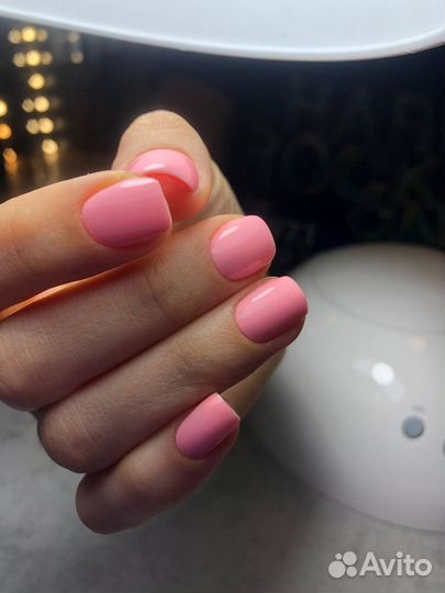 Модель на маникюр с покрытием гель лак/Гель