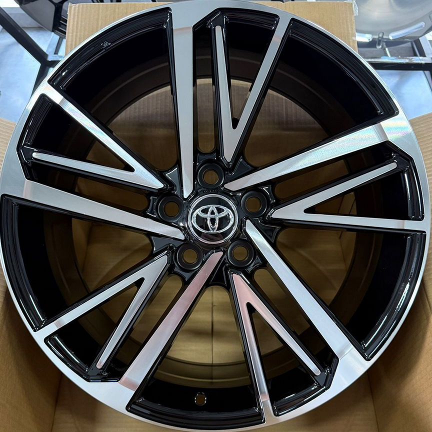 Литые диски Toyota 8×R19 5×114.3