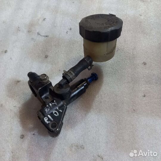 Тормозная машинка передняя Yamaha YZF R1 98-01