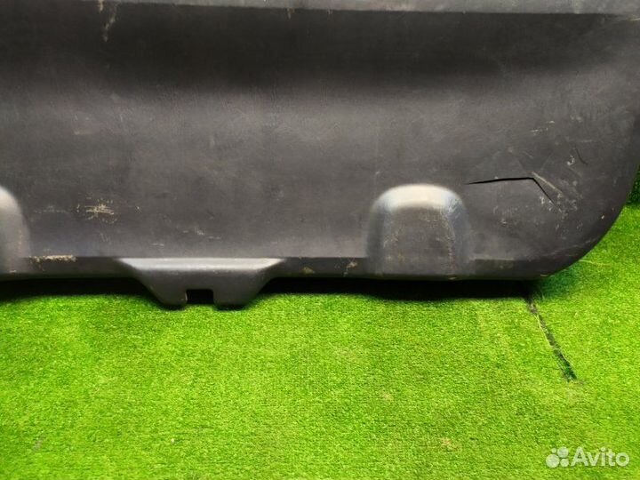 Обшивка двери багажника Ford Maverick TM1 GZ 2006