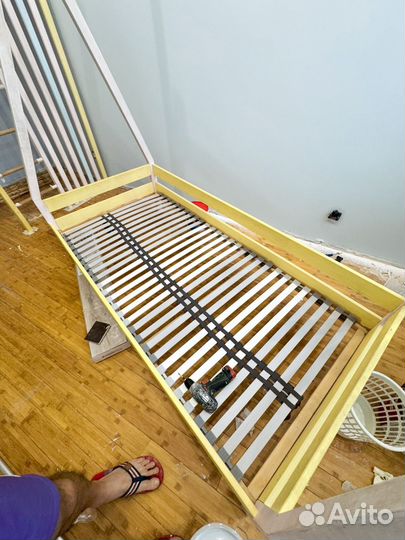 Кровать с матрасом