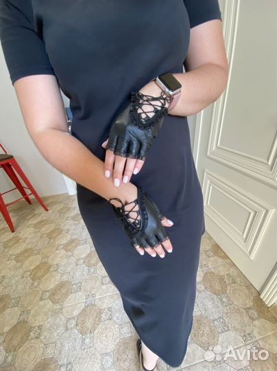 Перчатки женские кожаные новые