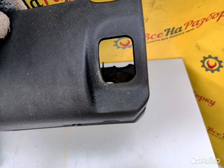 Кожух рулевой колонки Ford Fusion 1.4 fxja 2006