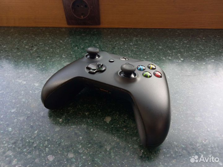 Геймпад xbox one (черный)