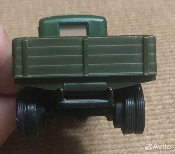 Модель газ-ааа 1:43 СССР без коробки