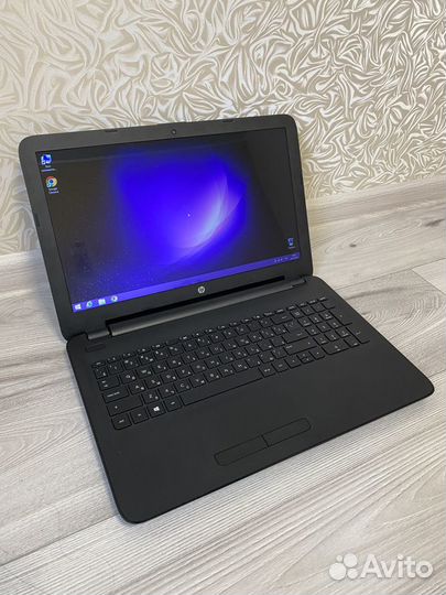 Ноутбук HP 15-af000 в состоянии нового