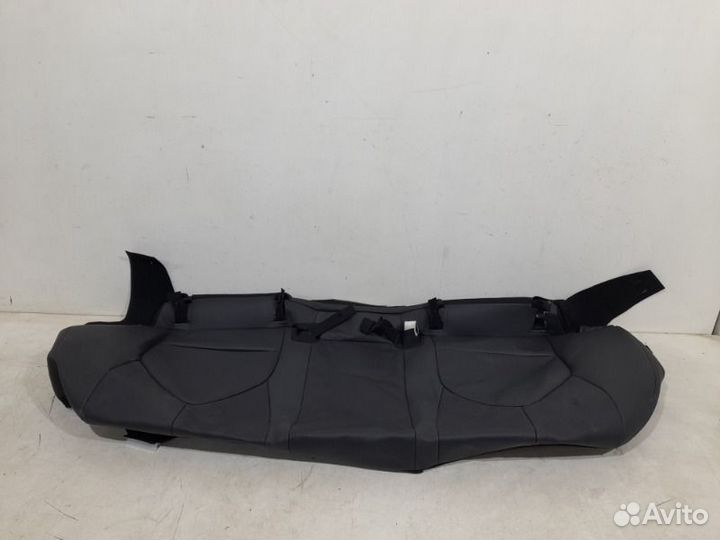 Обшивка сиденья задняя Toyota Camry V70 2018
