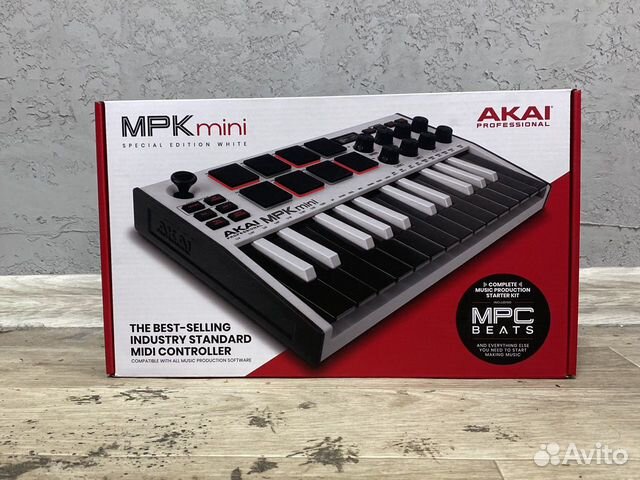 Midi-клавиатура Akai MPK Mini MK3 (белая)