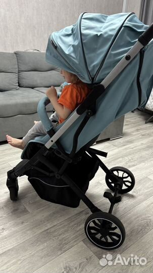 Прогулочная коляска luxmom