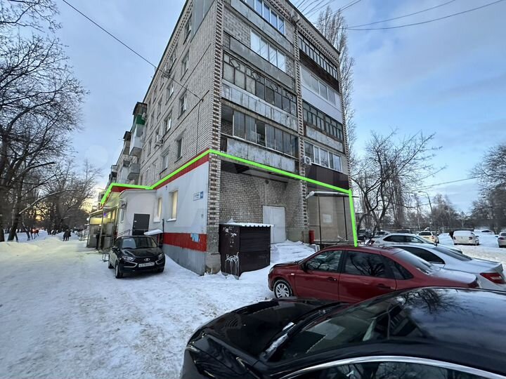 Помещение с Магнитом, 328 м²