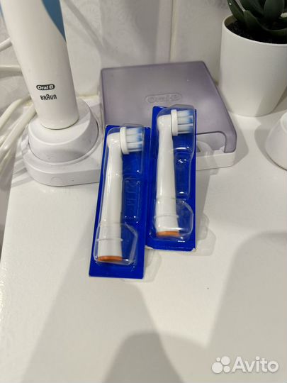 Электрическая зубная щетка oral b(2шт)