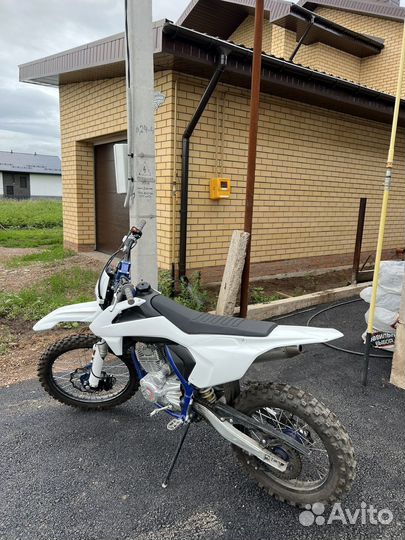 Motoland 250 lux