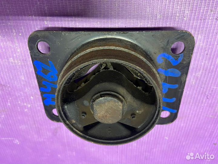 Подушка двигателя левая Suzuki Sx 4 YA21S M16A