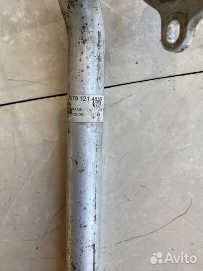 Трубка системы охлаждения 4.2 Audi A8 D3
