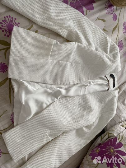 Пиджак белый